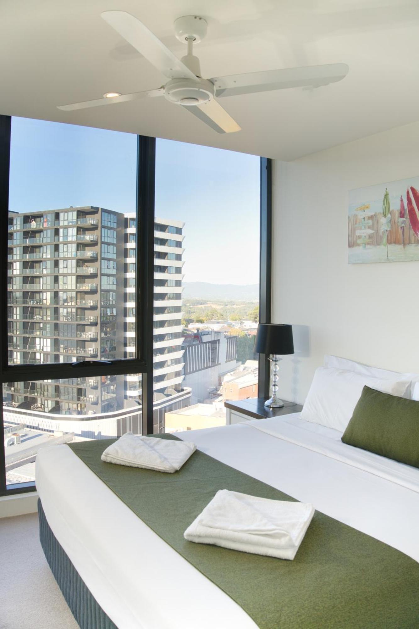 Park Avenue - Ikon Glen Waverley Esterno foto